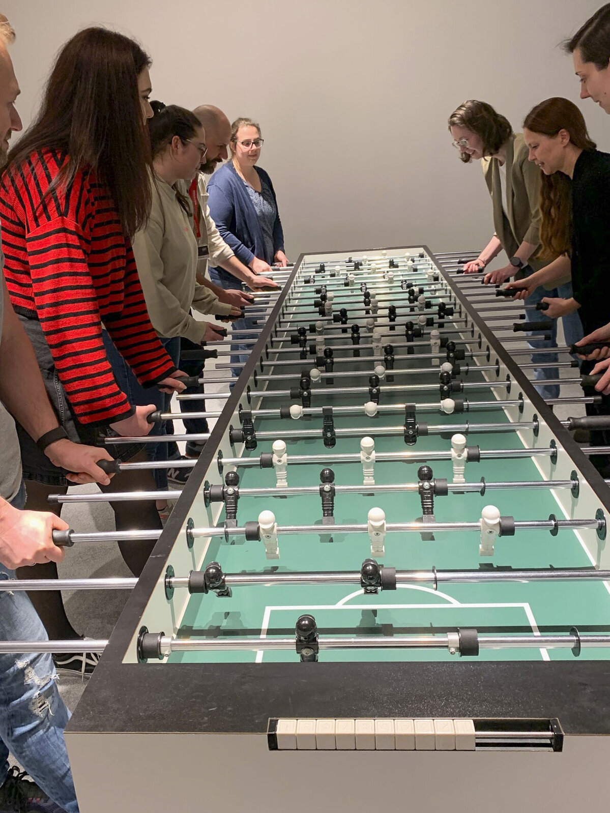 Team am Kickertisch im ActiveAugust