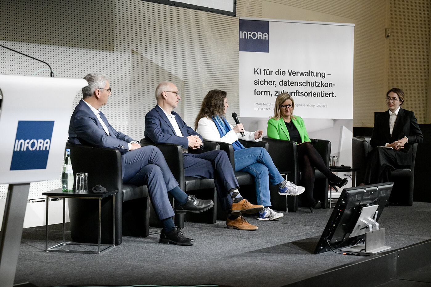 Gespräche auf der Bühne des Smart Government Forums