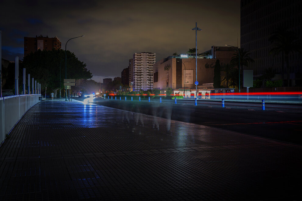 Straßen im Zentrum von Malaga während eines Stromausfalls in Spanien 
