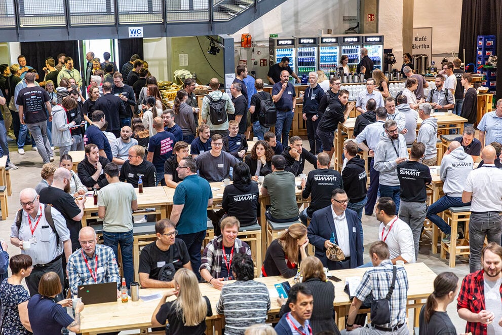 Das Plenum des DevSummit
