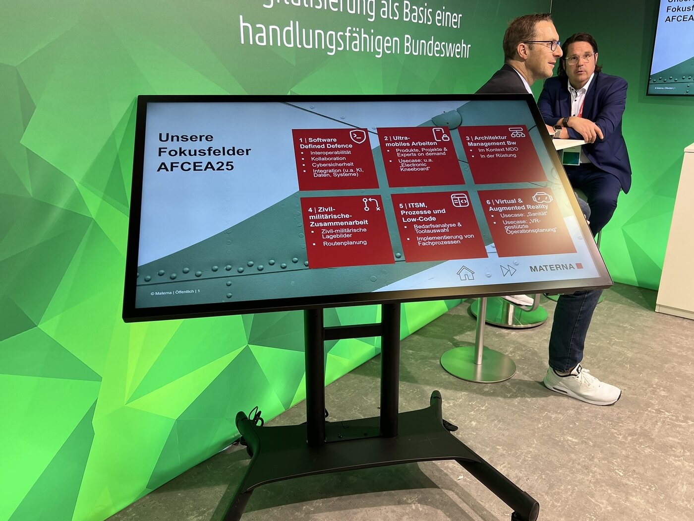 POI am Stand der AFCEA