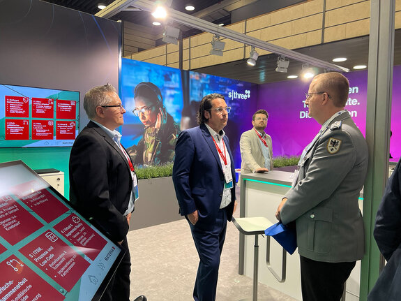 Gespräche auf der AFCEA