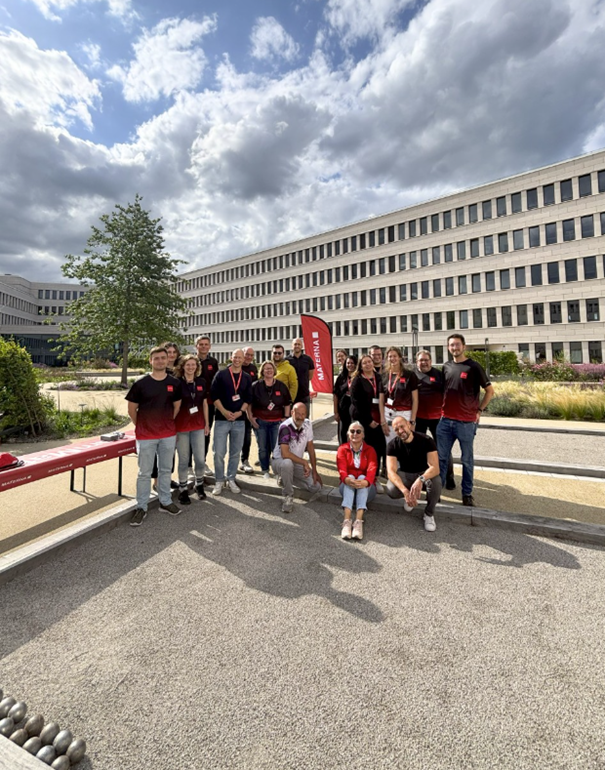 Teamfoto draußen vom ActiveAugust